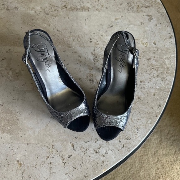 Fergie platform silver sparkle peep toe stilettos - SIZE 7 M - Picture 3 of 9